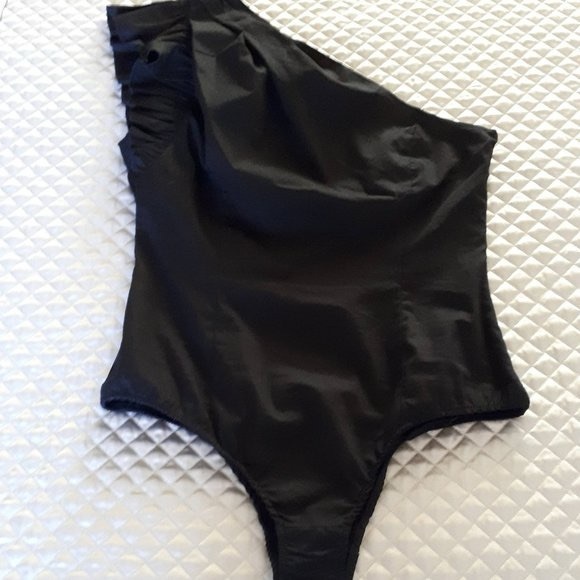 COPY - NWT Zara black asymmetrical poplin bodysui… - Picture 4 of 7